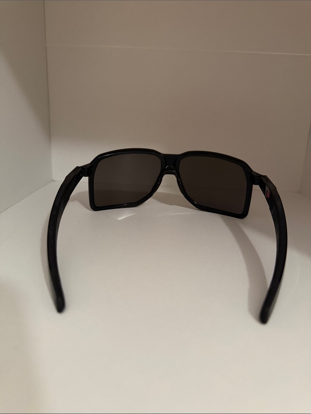 Oakley Black Sunglasses with Dark Grey Lenses - Picture 2 of 5